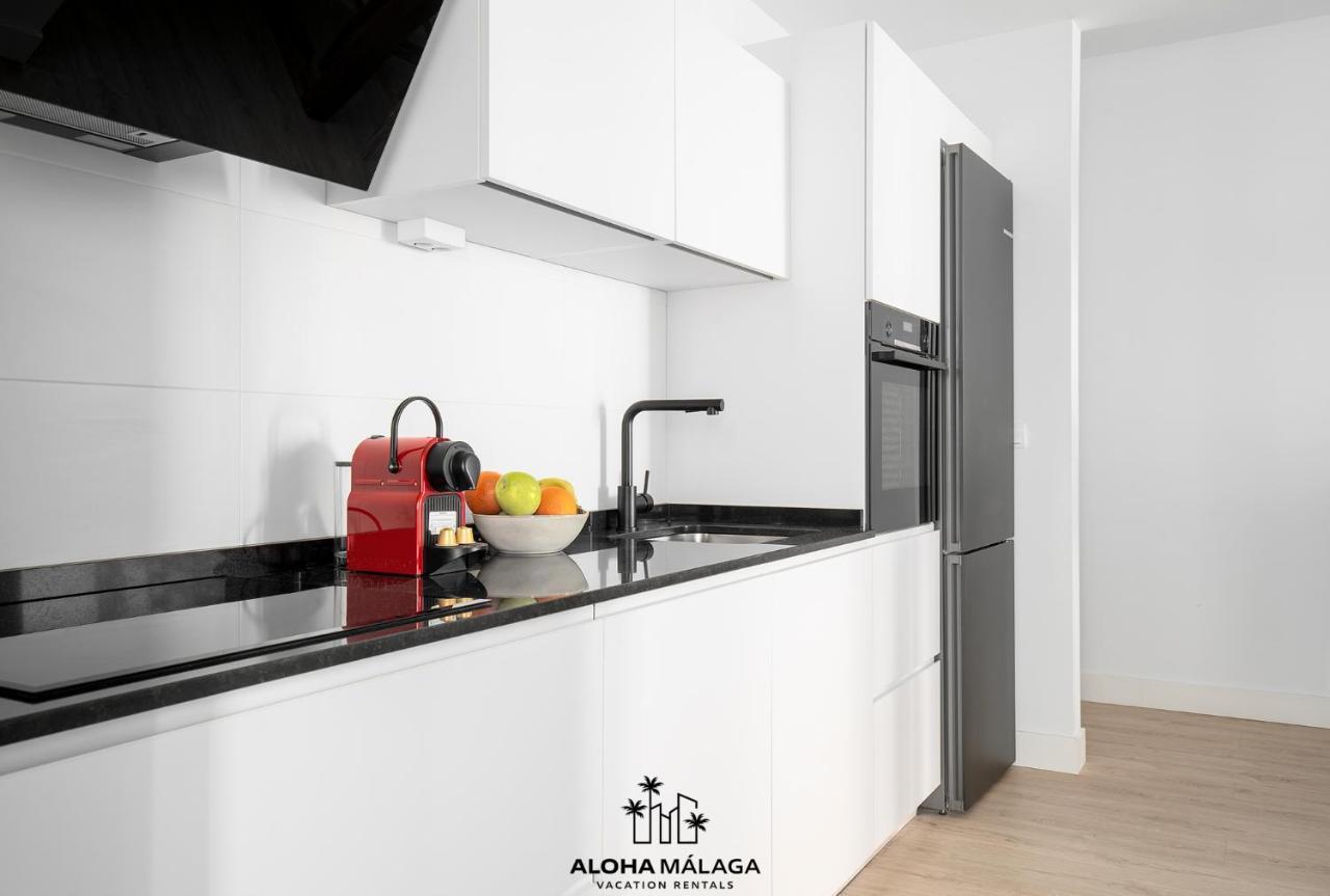 Apartamento Luxury Duplex With Pool And Padel Court In Town Málaga Exterior foto