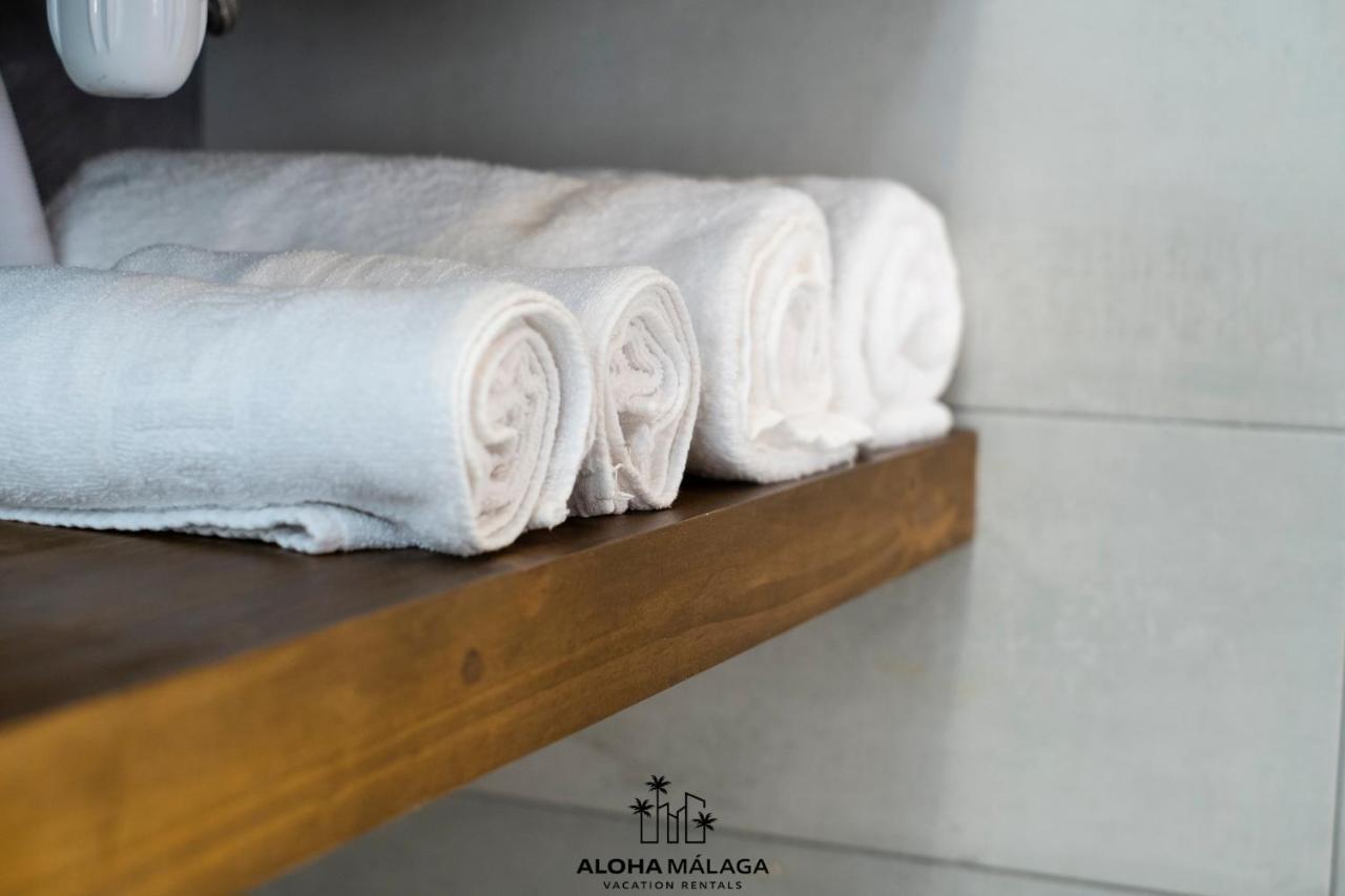 Apartamento Luxury Duplex With Pool And Padel Court In Town Málaga Exterior foto