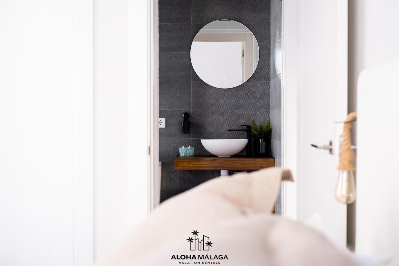 Apartamento Luxury Duplex With Pool And Padel Court In Town Málaga Exterior foto