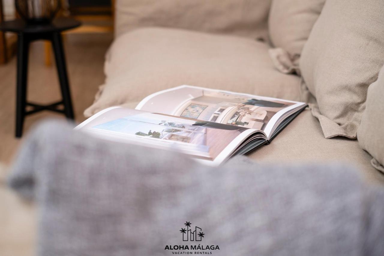 Apartamento Luxury Duplex With Pool And Padel Court In Town Málaga Exterior foto