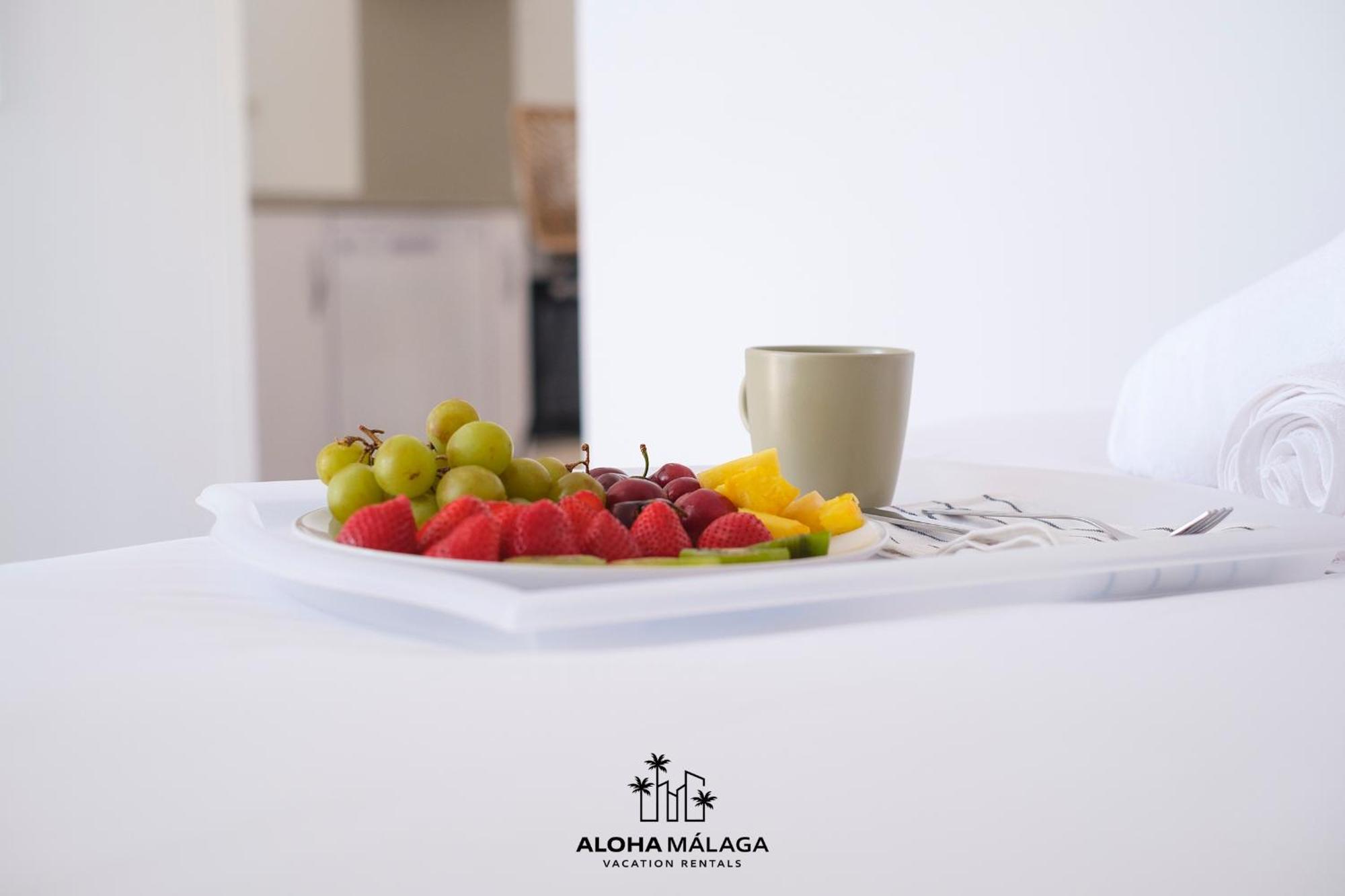 Apartamento Luxury Duplex With Pool And Padel Court In Town Málaga Exterior foto